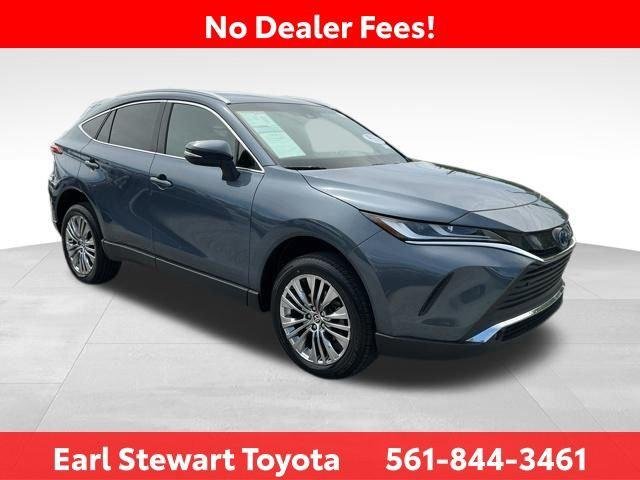 Certified Used 2024 COASTAL GRAY METALLI Toyota  image 3
