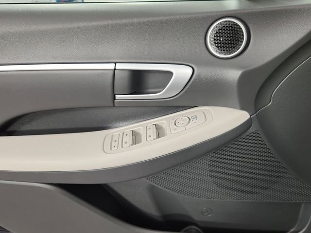 2025 Hyundai Sonata Hybrid SEL - Photo 9