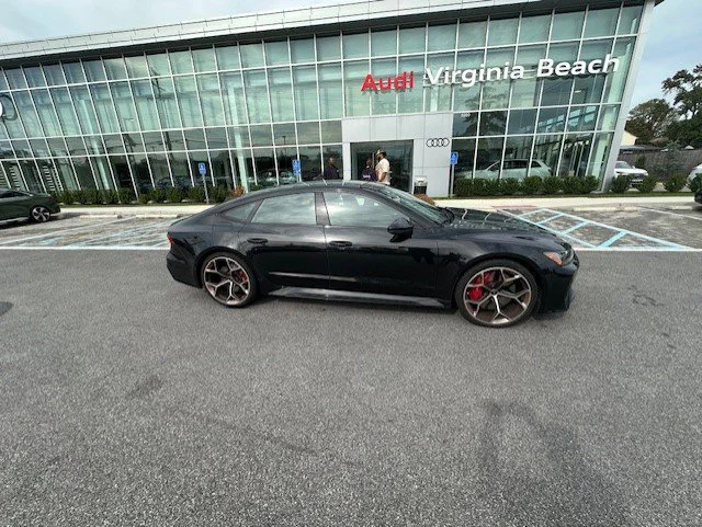 Certified Used 2024 Mythos Black Metallic Audi 4.0T image 14