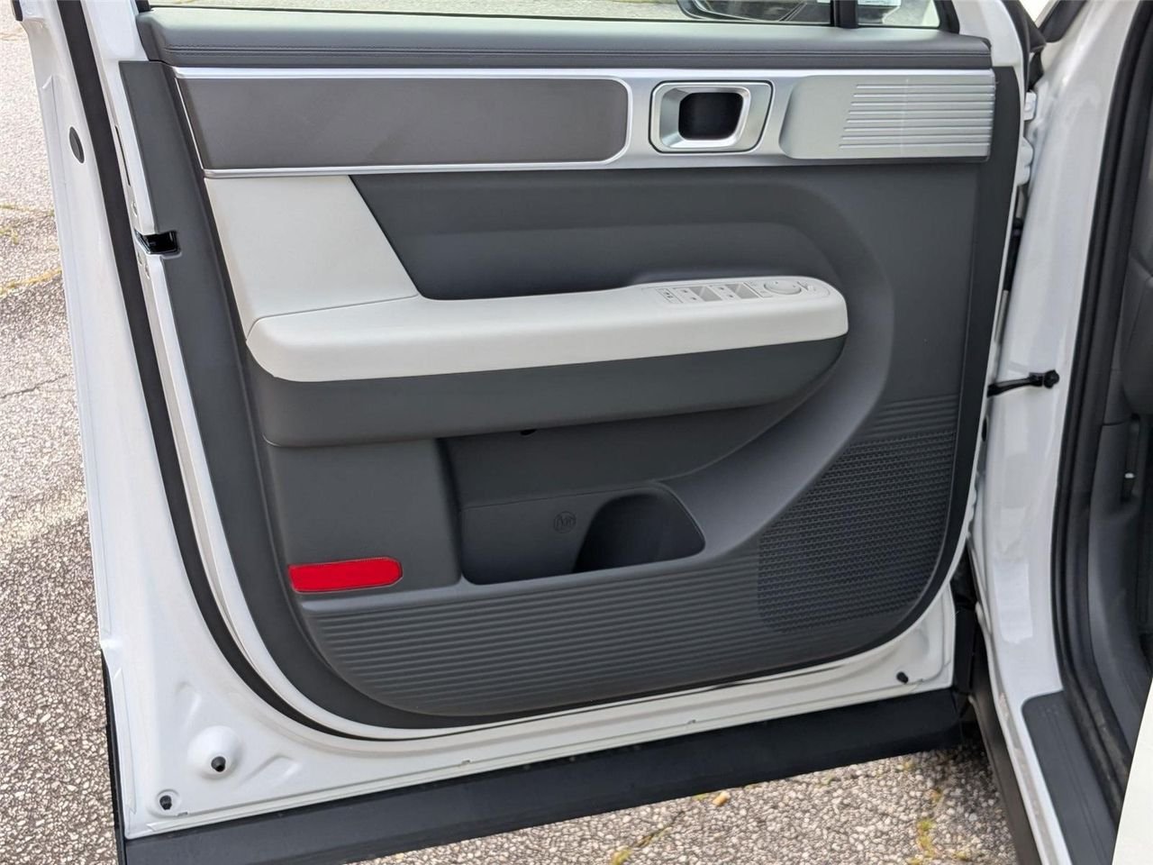 New 2026 Serenity White Hyundai SE image 11