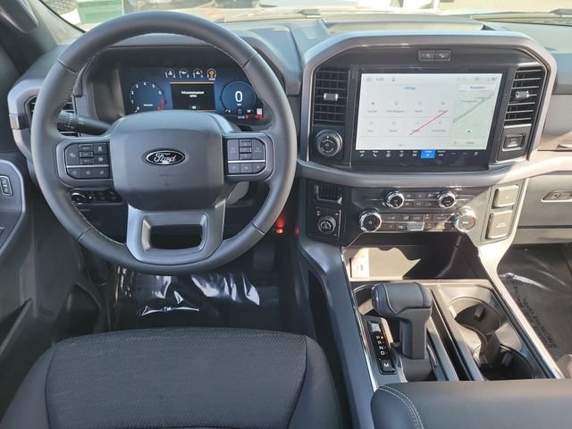 New 2026 Agate Black Metallic Ford XLT image 4