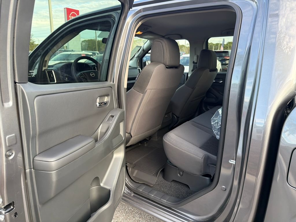 New 2026 Nissan Frontier SV 4D Crew Cab