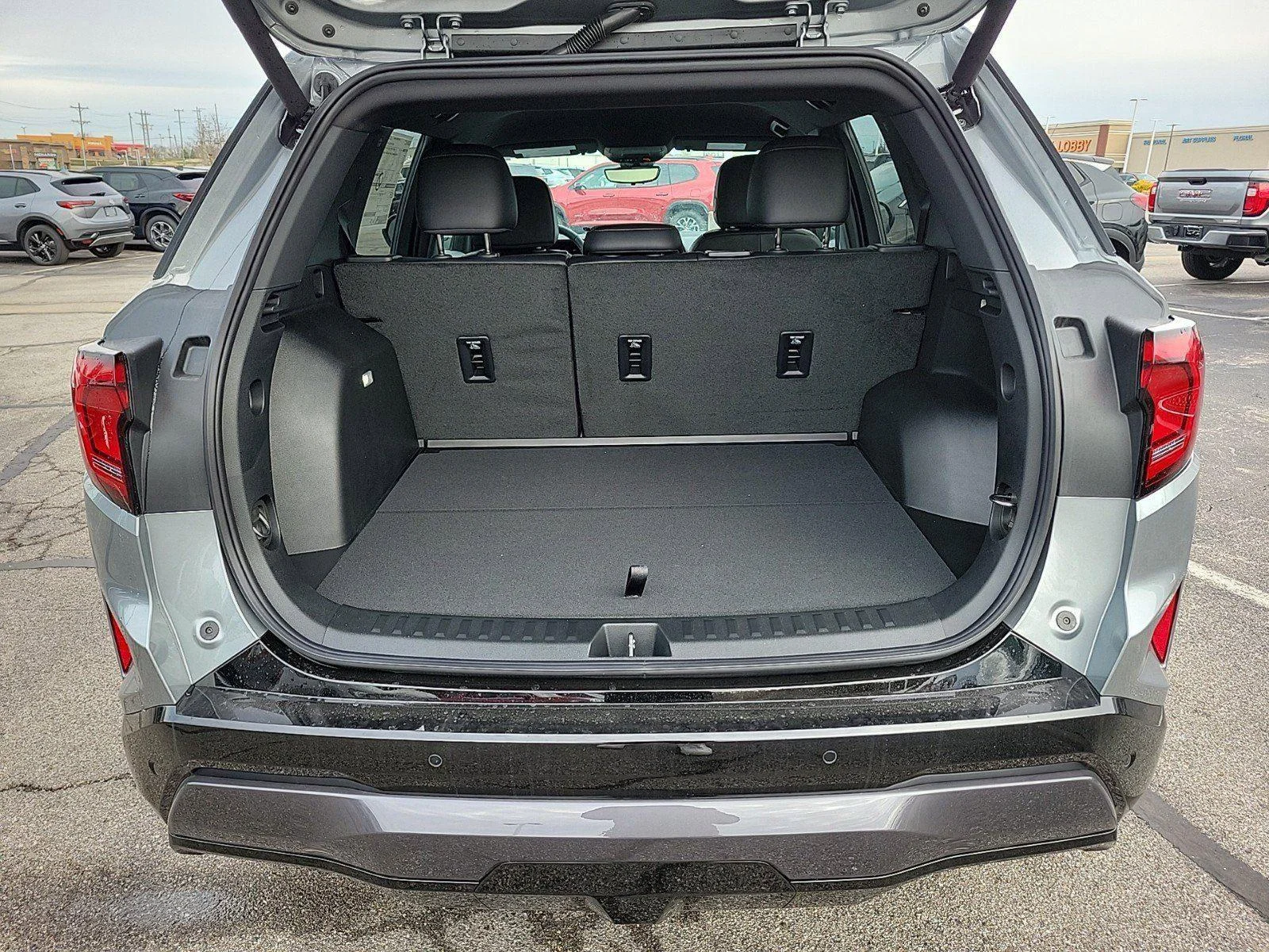 2026 GMC Terrain AT4 - Photo 7