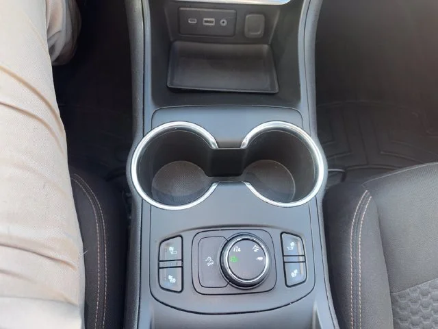 Used 2018 Black GMC SLE image 22