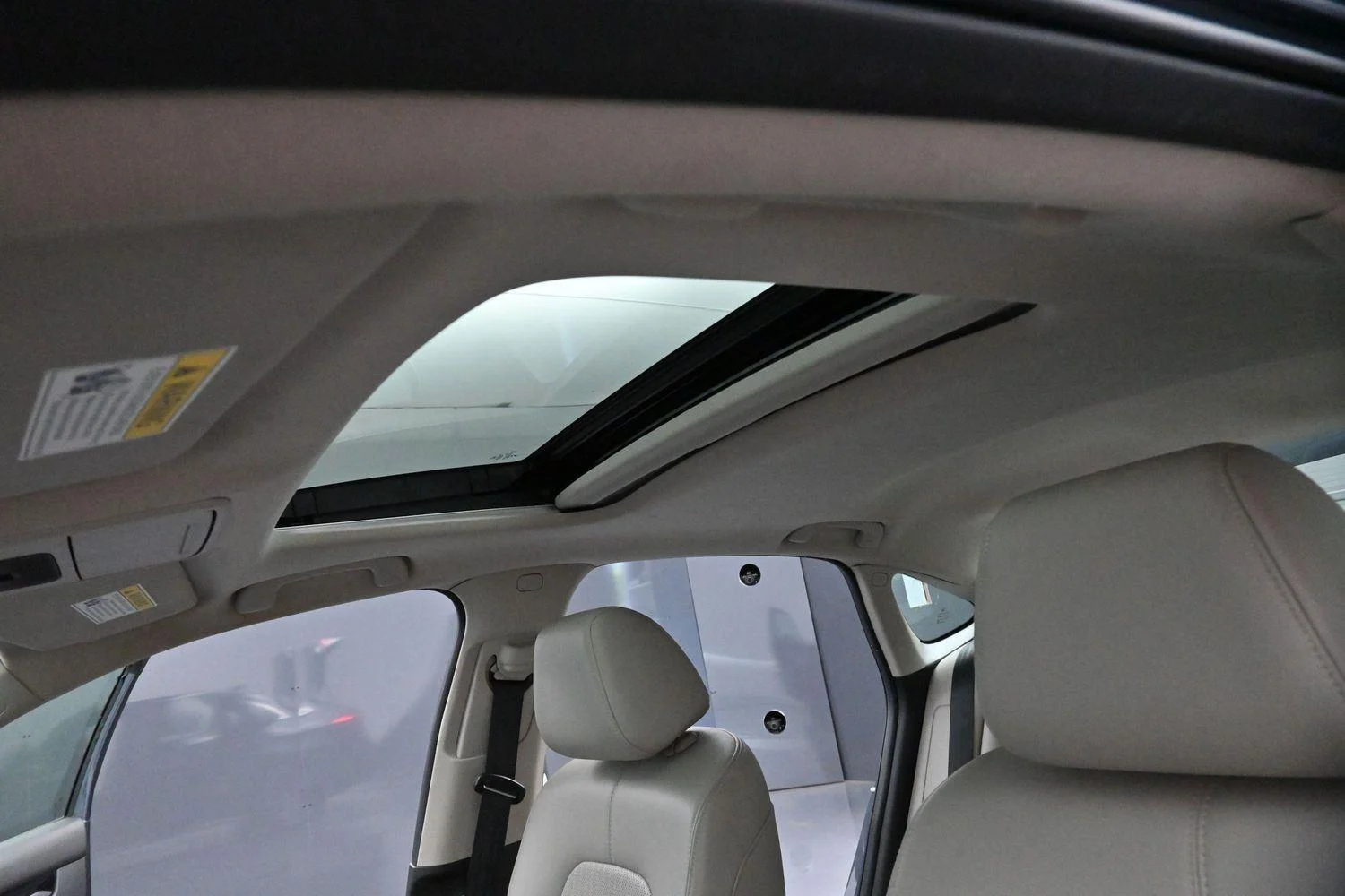 Used 2024 Meteorite Gray Metallic Honda Touring image 29