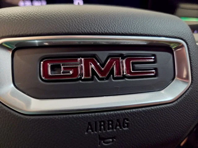 New 2027 Summit White GMC AT4 image 30