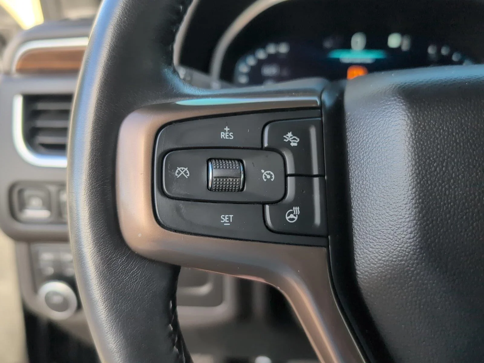 Used 2023 Black Chevrolet High Country image 27