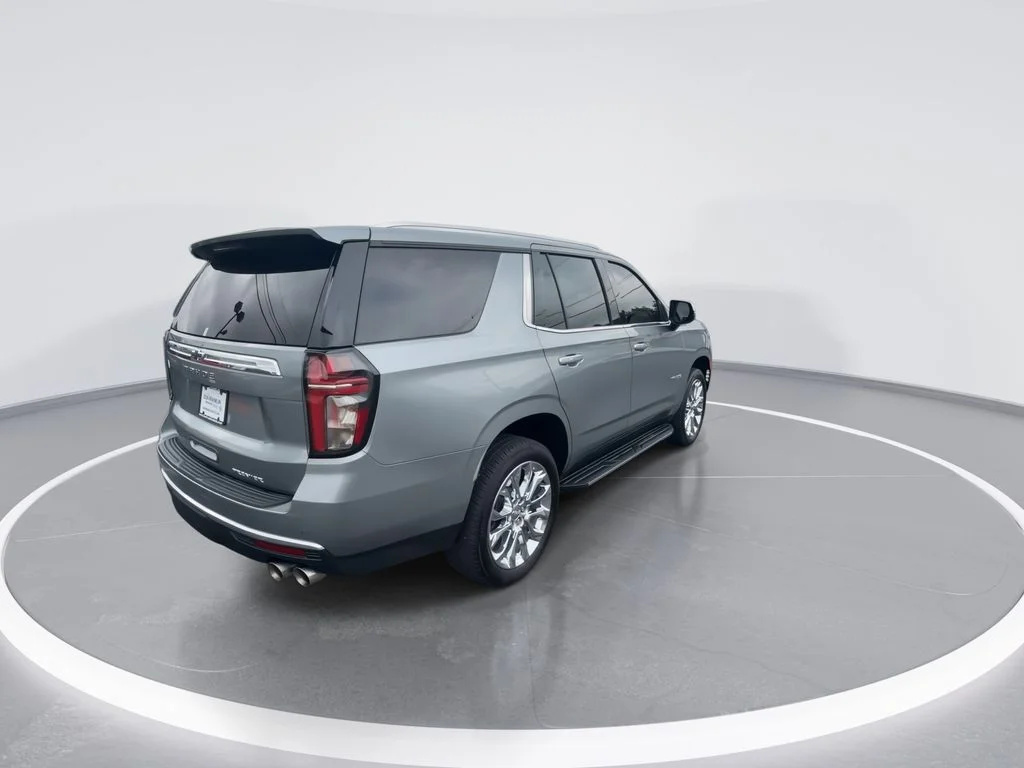 Used 2024 Gray Chevrolet Premier image 8