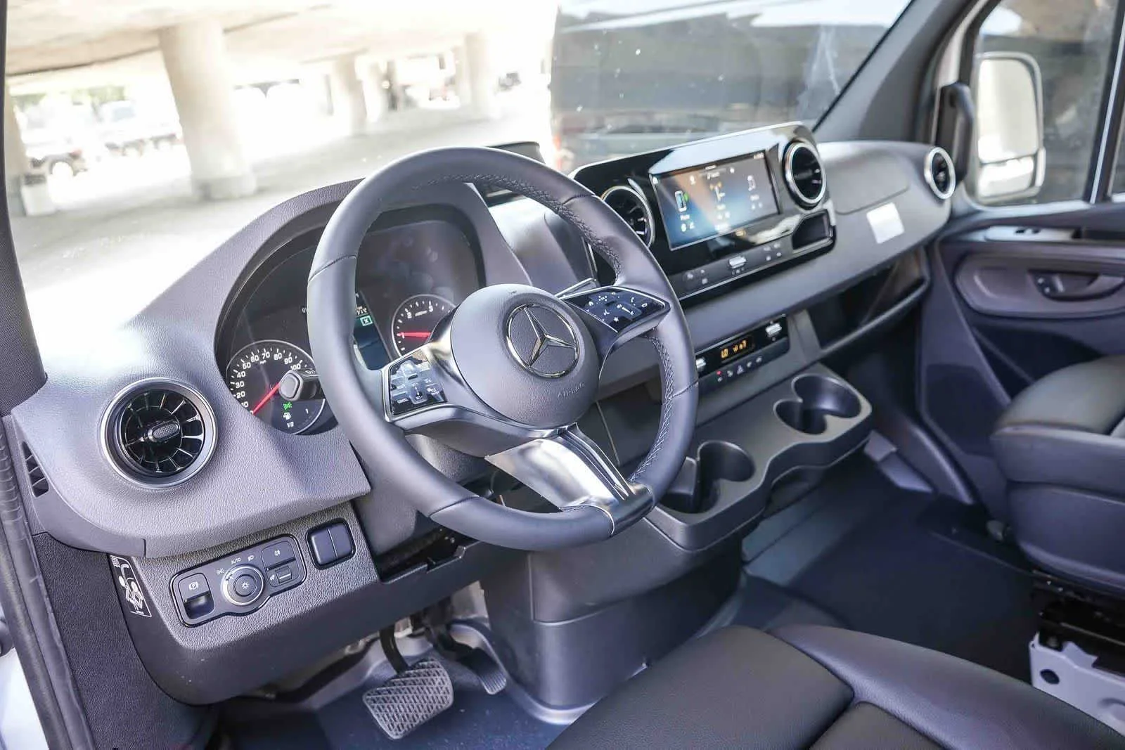 New 2026 Arctic White Mercedes-Benz Cargo 144WB High Roof AWD 2.0L I4 Diesel Turbo HO image 13