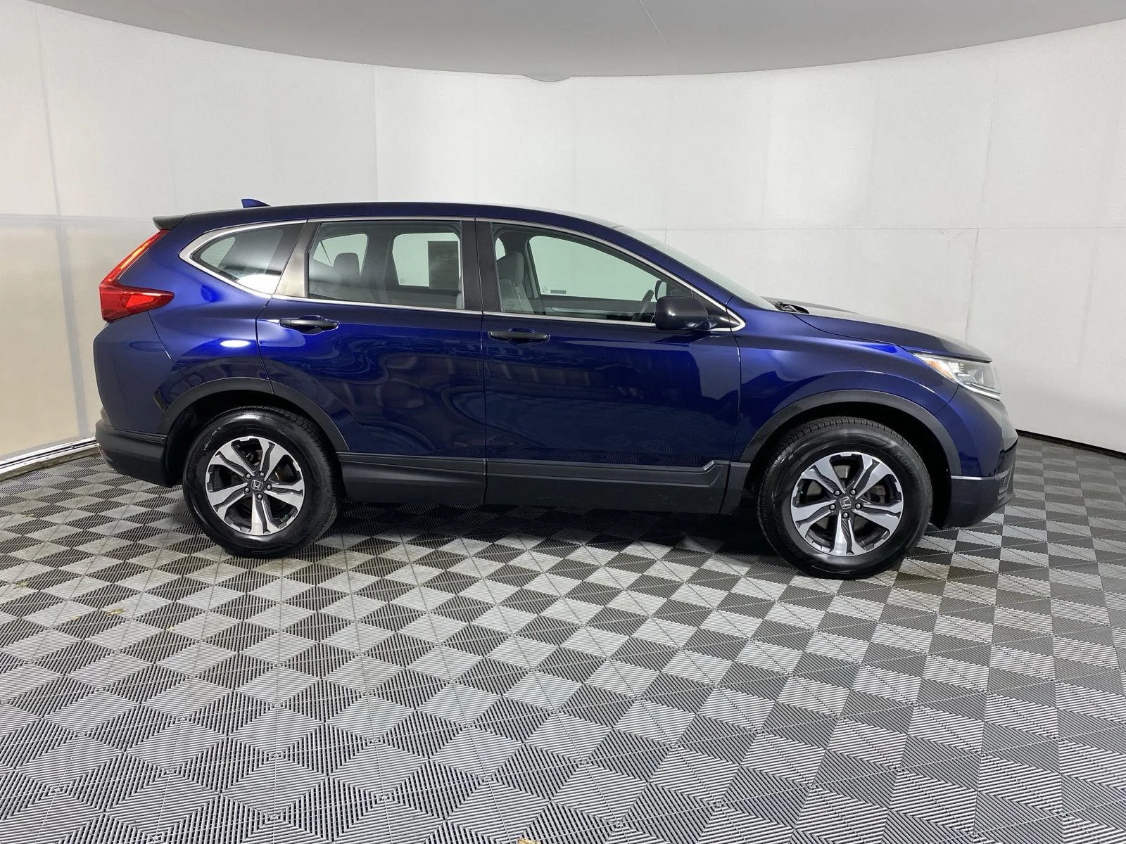 Used 2019 Obsidian Blue Pearl Honda LX image 9
