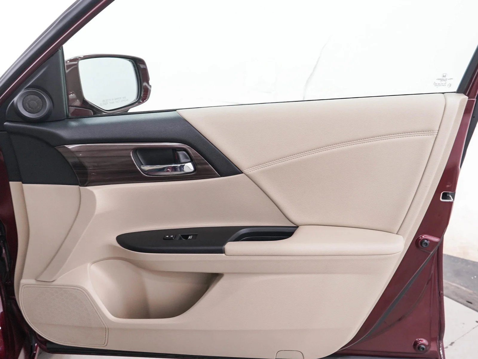Used 2017 Red Honda EX image 9