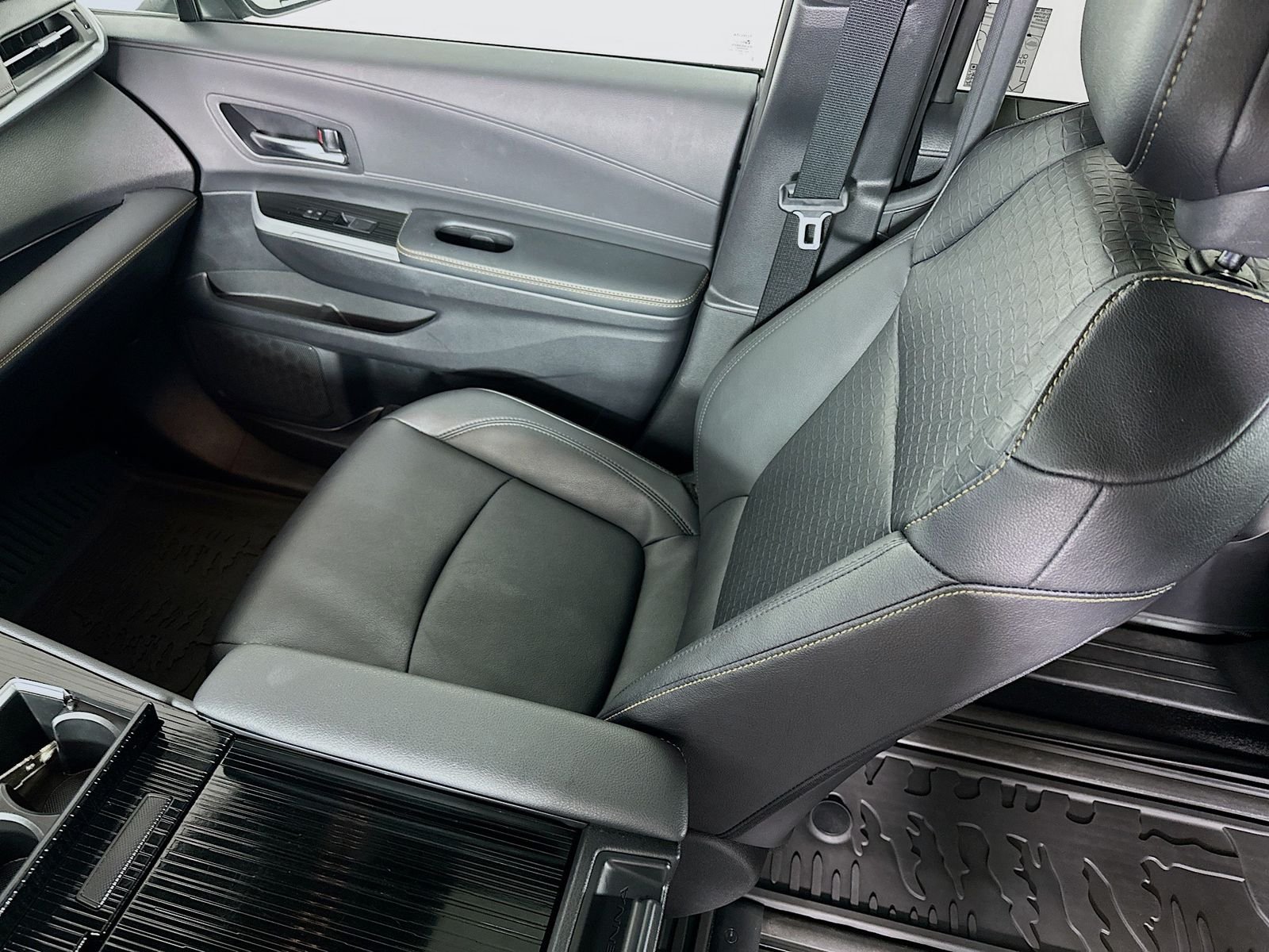 Used 2025 Cypress Toyota Woodland Edition image 25