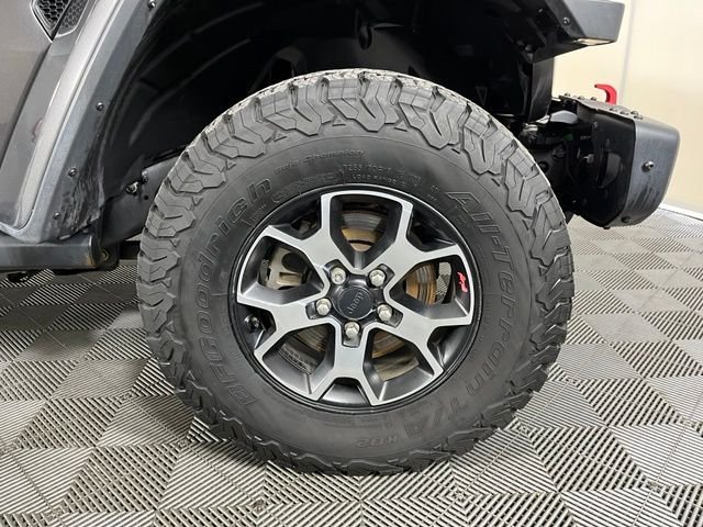 Used 2018 Gray Jeep Unlimited Rubicon image 9
