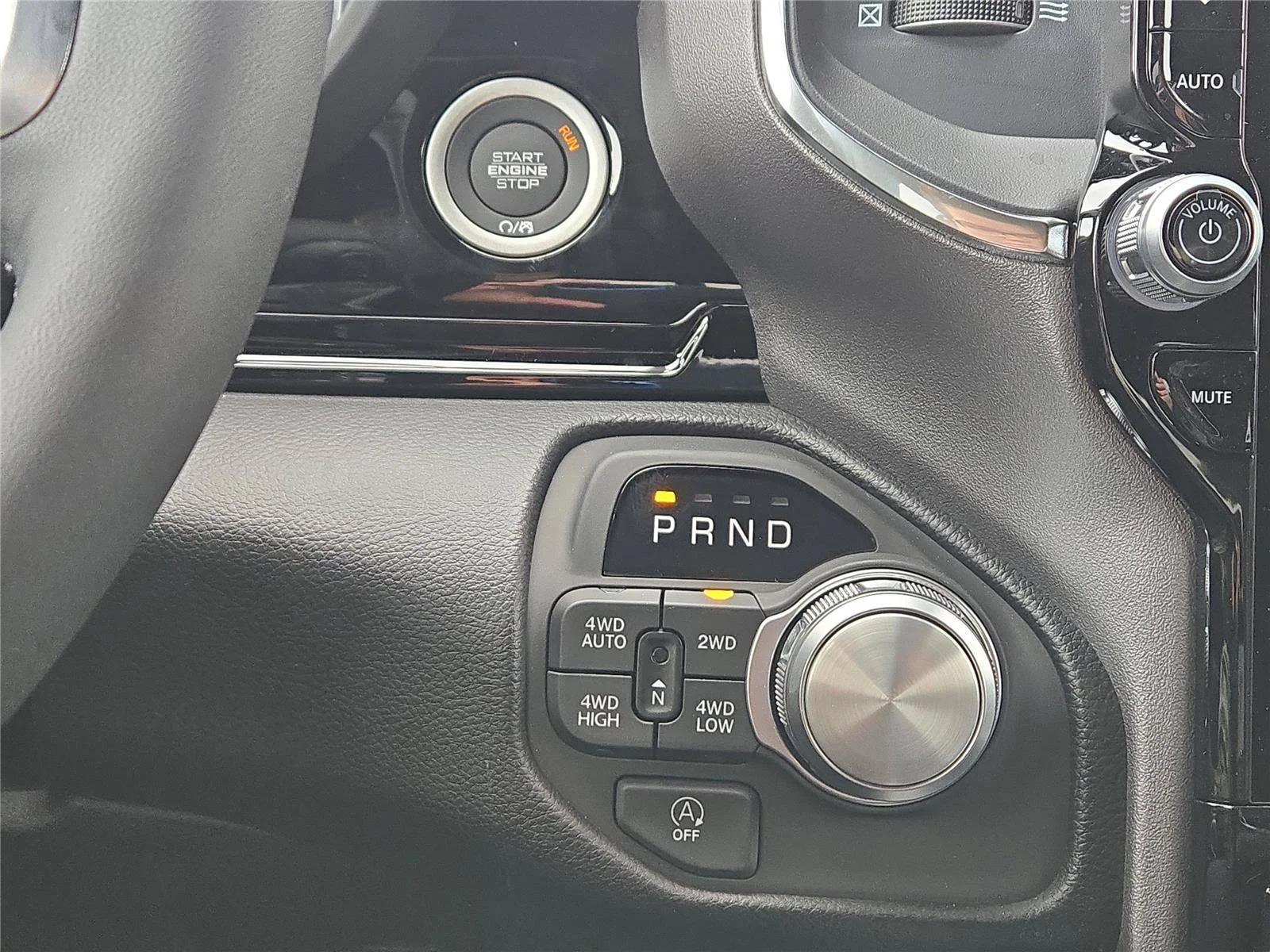 2026 RAM 1500 Laramie - Photo 27