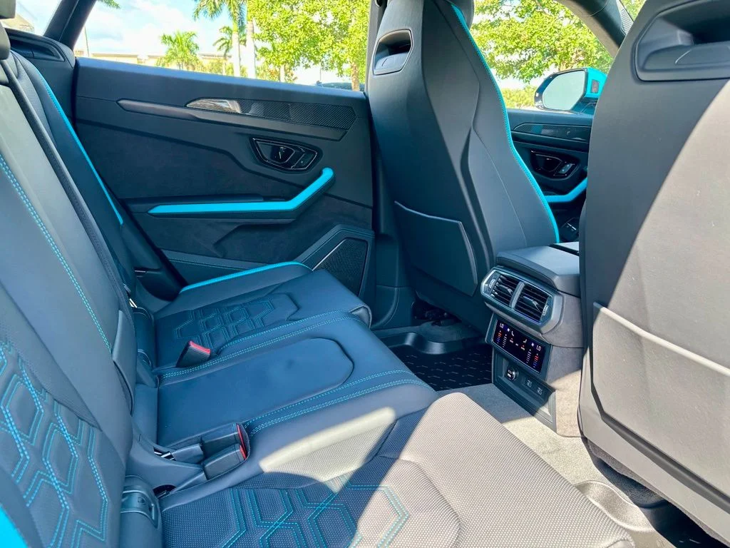 New 2026 Blue Lamborghini SE image 24