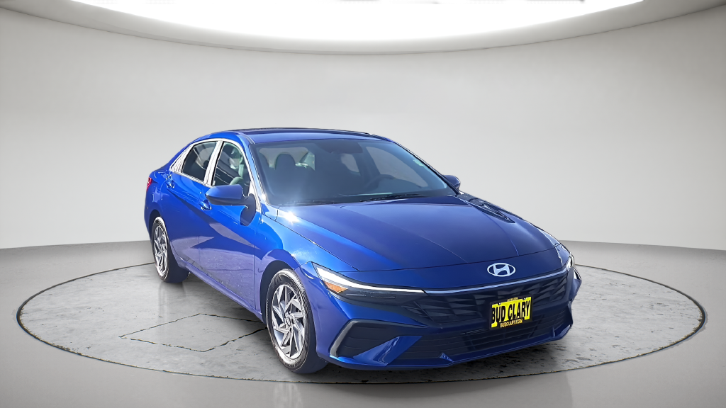 Used 2024 Blue Hyundai SEL image 3