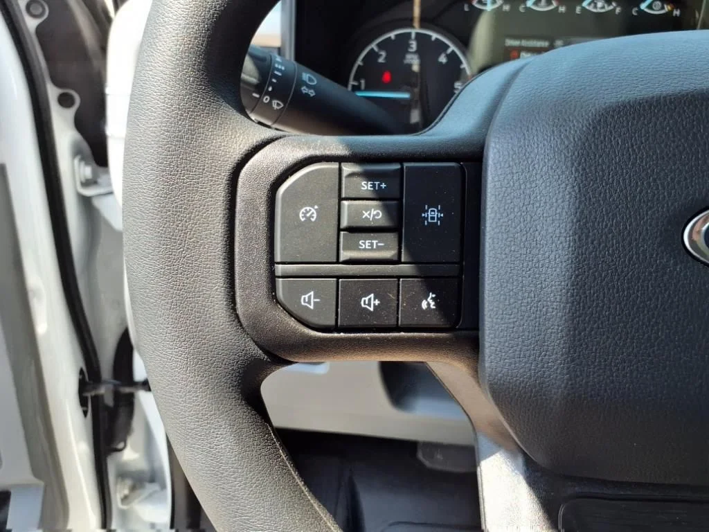 2024 Ford F-450 Super Duty Chassis Cab XL - Photo 18