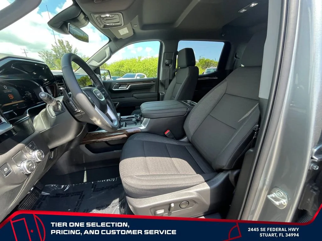 New 2026 Sterling Metallic GMC Elevation image 10