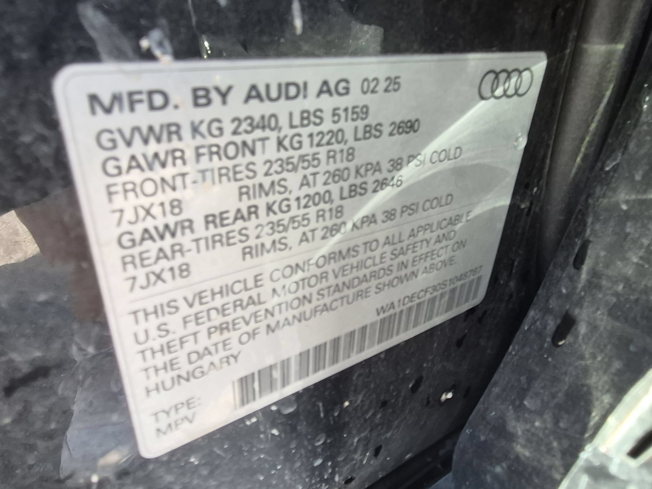 Used 2025 Black Audi S line Premium image 32