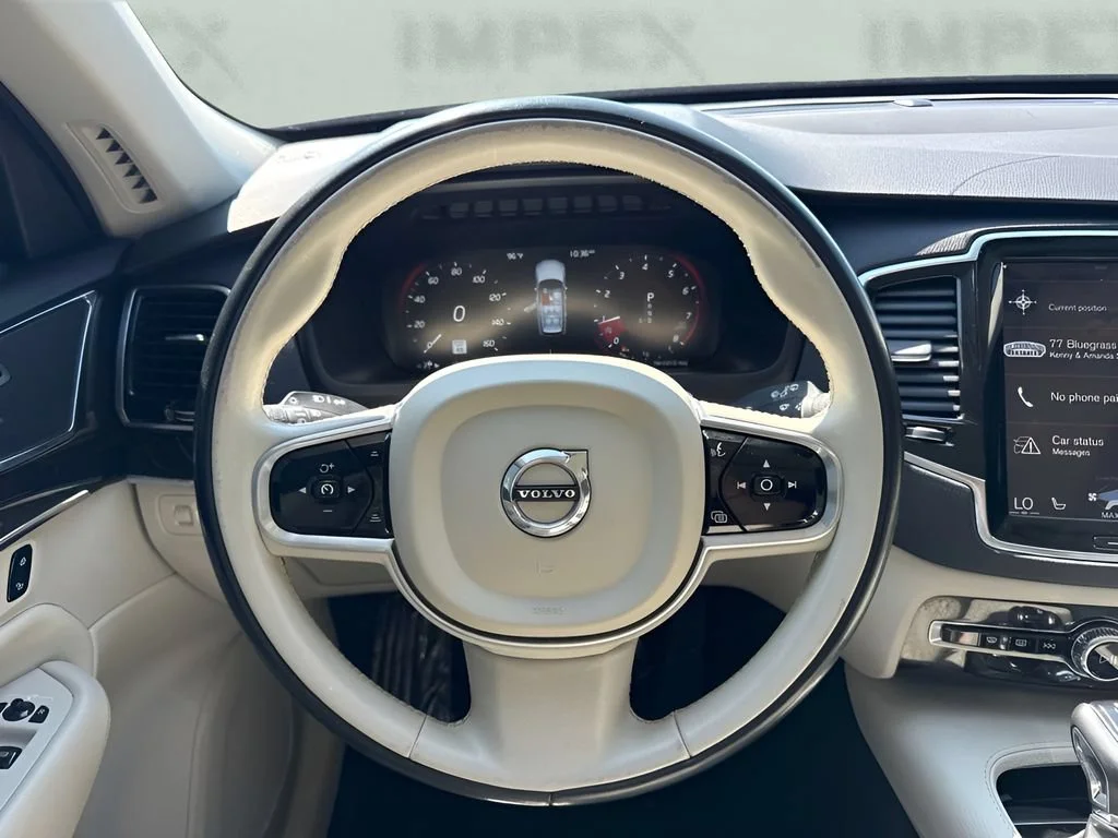 Used 2018  Volvo Momentum image 16