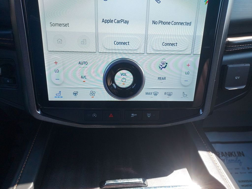 Used 2022 Black Ford Platinum image 25