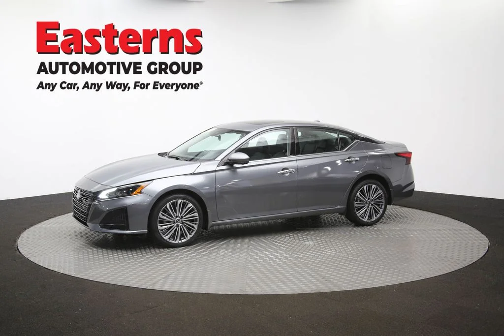 Used 2023 Gray Nissan 2.5 SL image 50