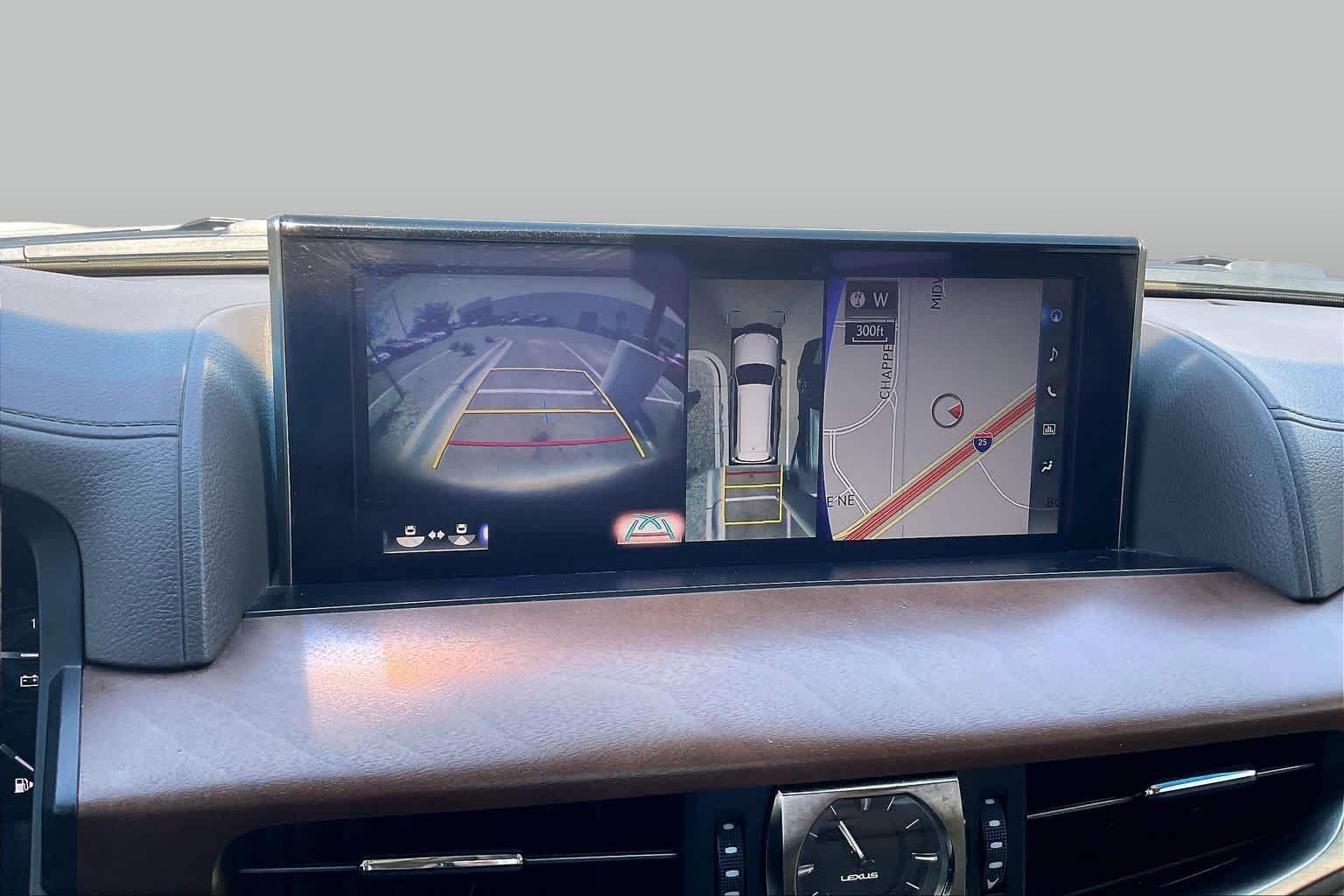 Used 2017 Starfire Pearl Lexus  image 24