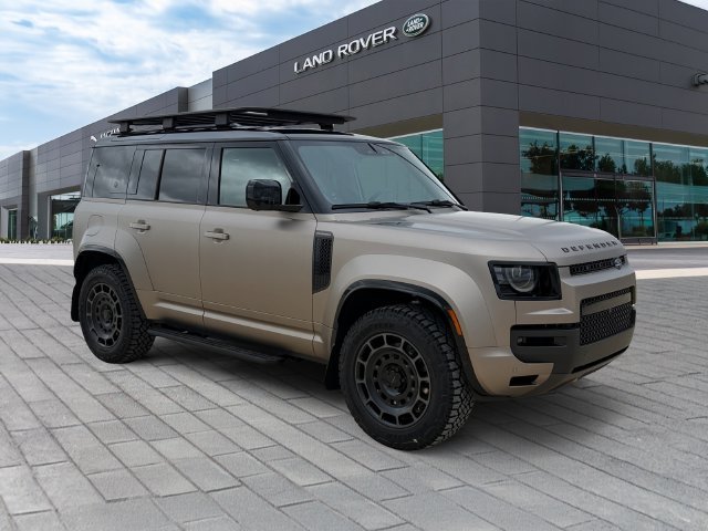 New 2026 Petra Copper Land Rover OCTA image 7