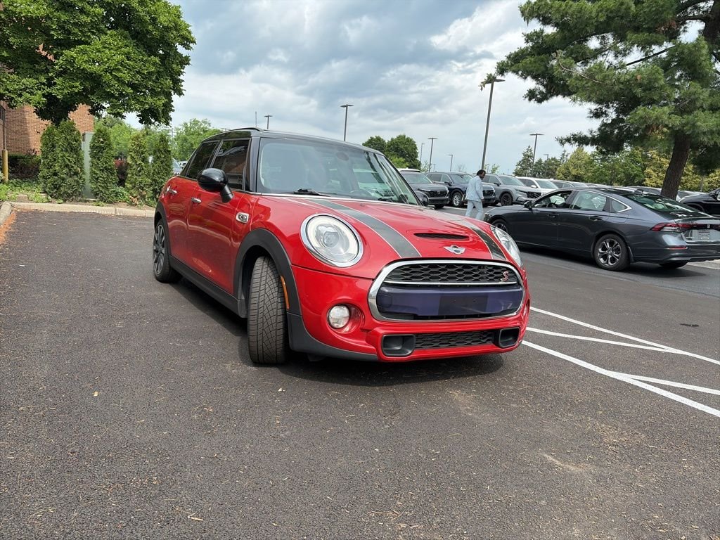 Used 2016 Blazing Red Metallic MINI Base image 1