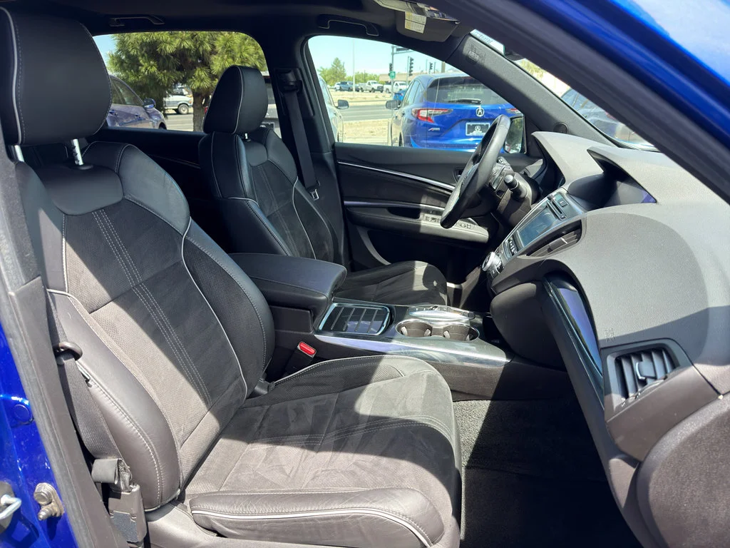 Used 2020 Apex Blue Pearl Acura SH-AWD A-Spec image 18