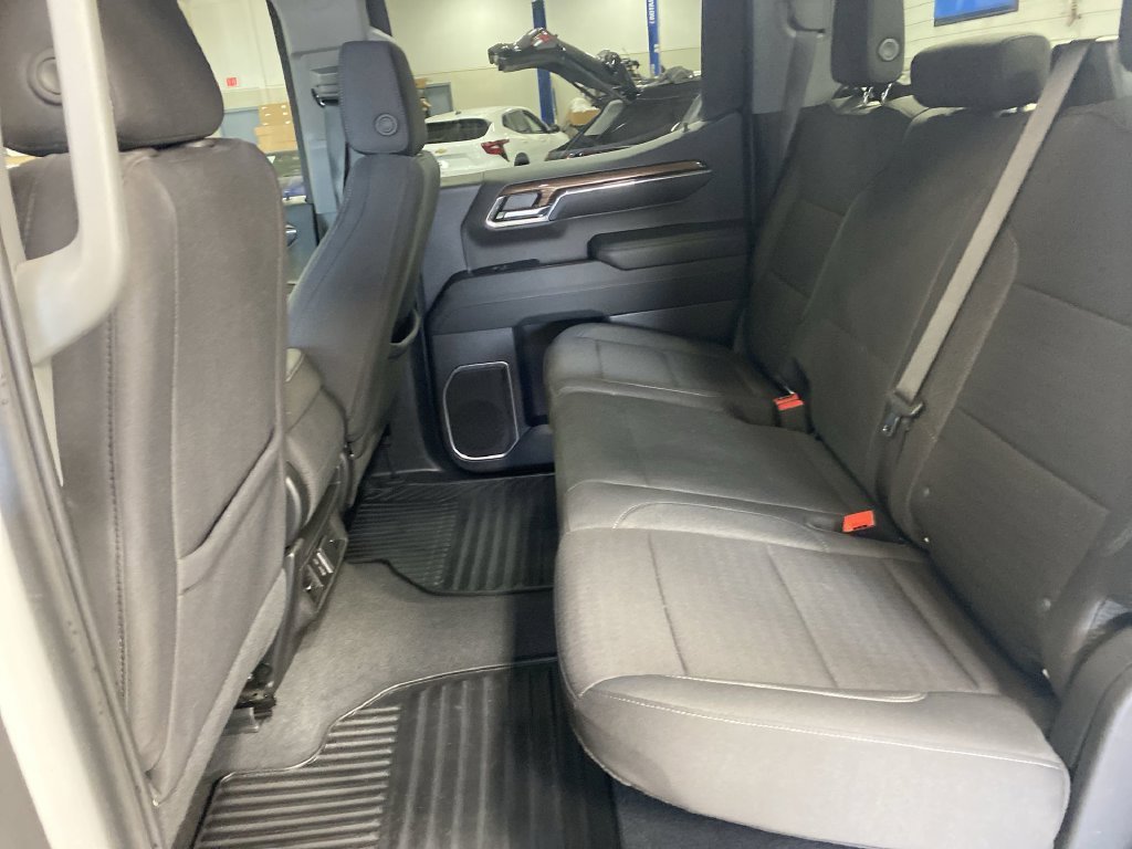 2024 Chevrolet Silverado 1500 LT - Photo 33