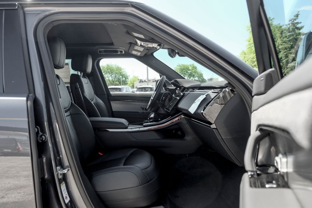 New 2026 Varesine Blue Land Rover Dynamic SE image 21