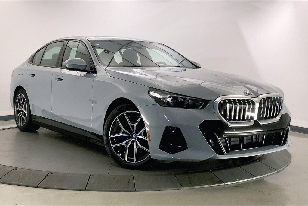 Certified Used 2025 Gray Metallic BMW xDrive40 image 31