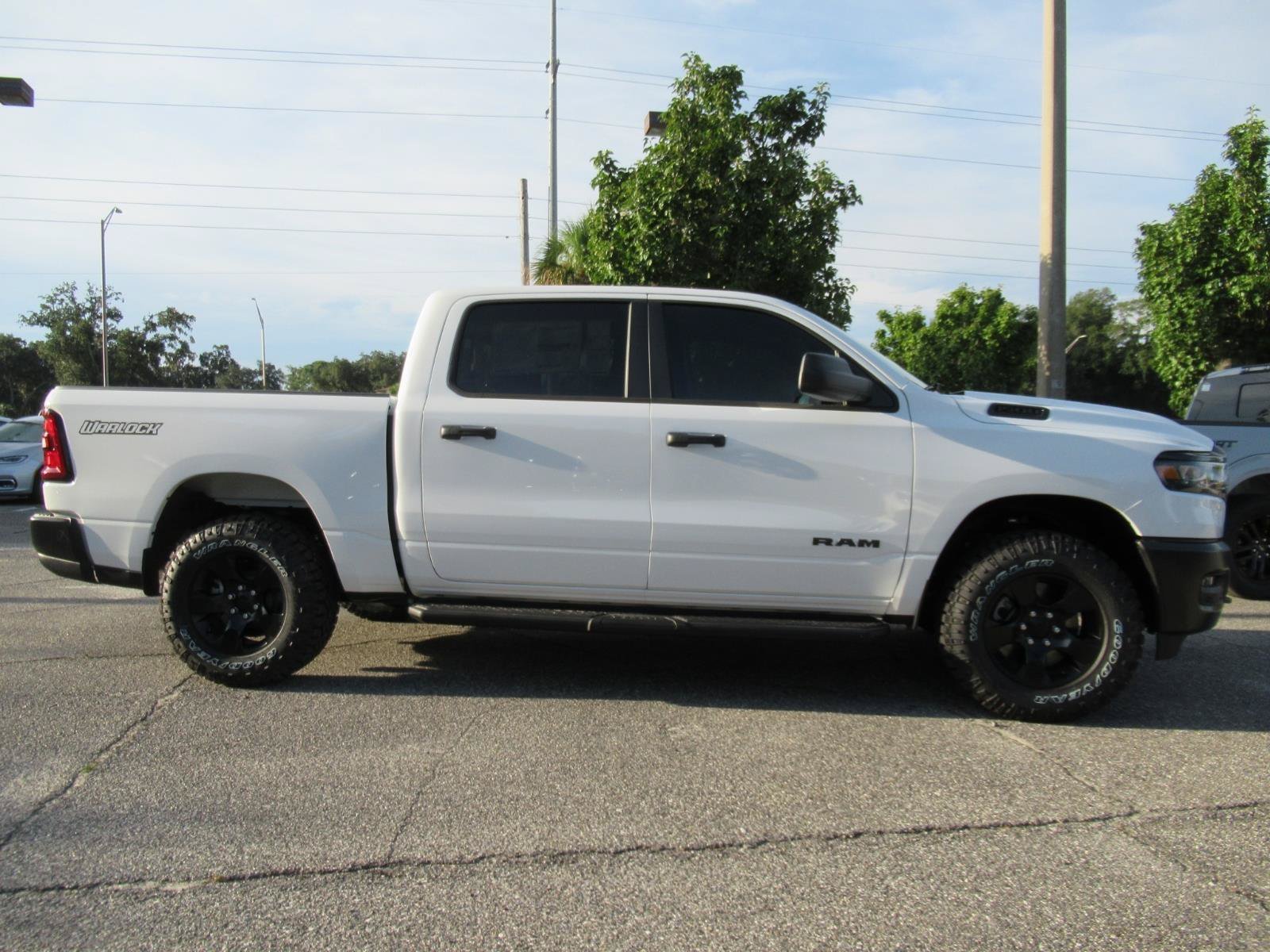 New 2026 Bright White Clear-Coat Exterior Paint RAM Warlock image 2