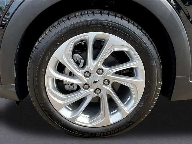 2027 Chevrolet Bolt LT - Photo 14