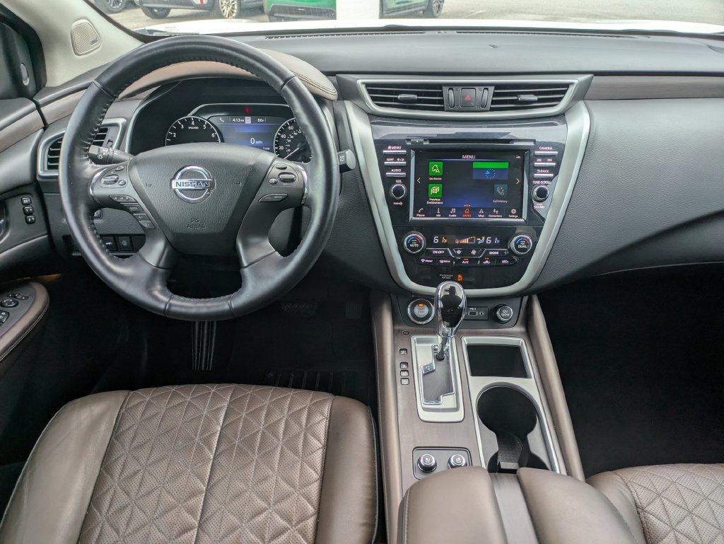 Used 2020 White Nissan Platinum image 25