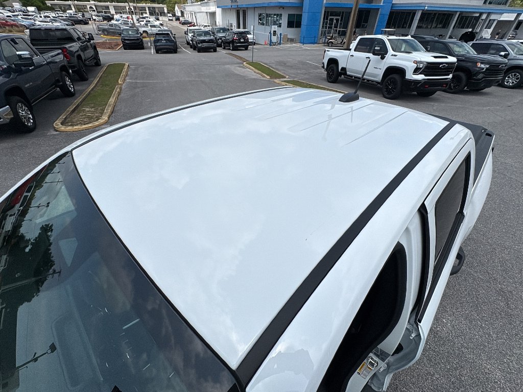 New 2026 Summit White Chevrolet WT image 12