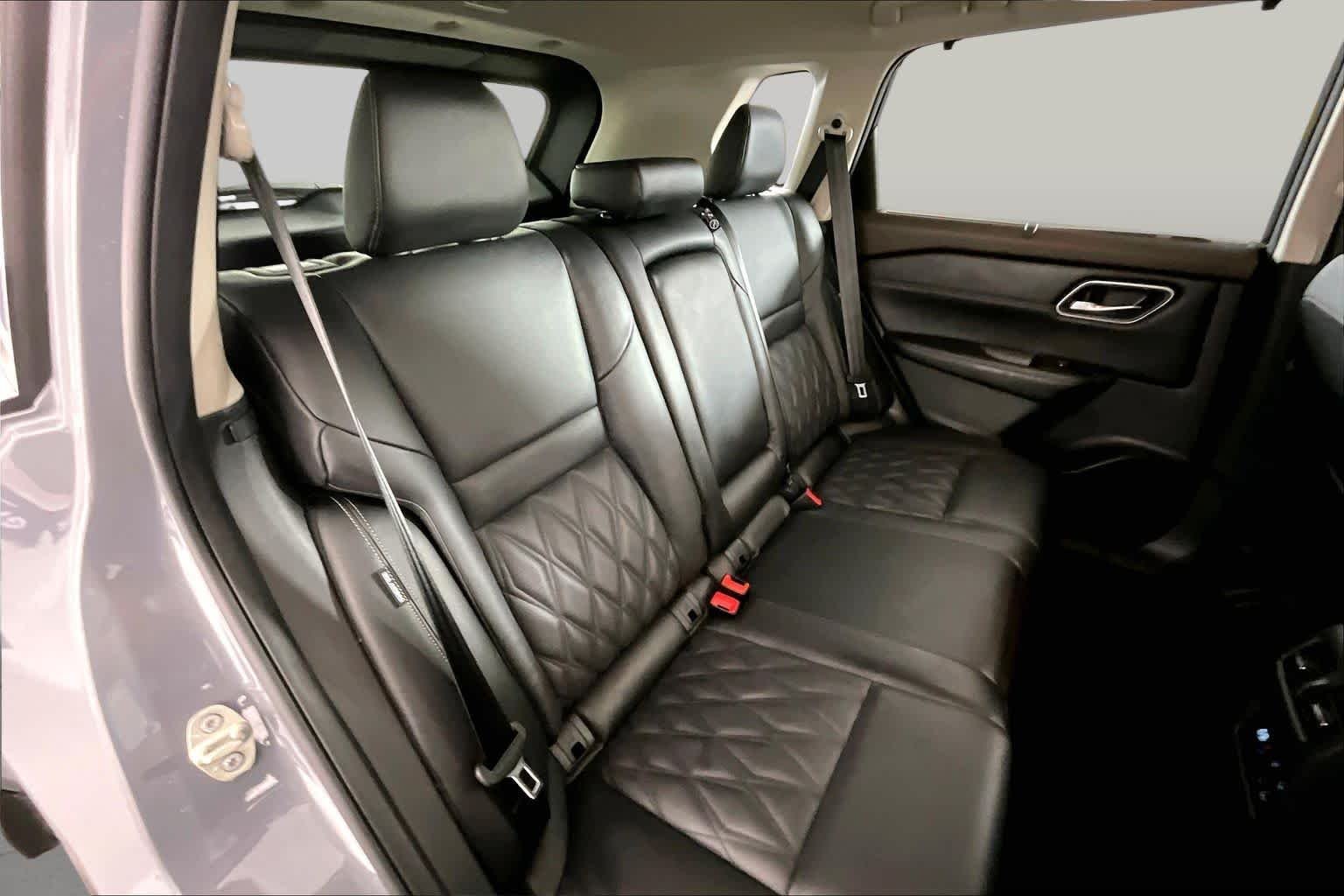 Used 2021 Boulder Gray Pearl/Super Black Nissan Platinum image 19
