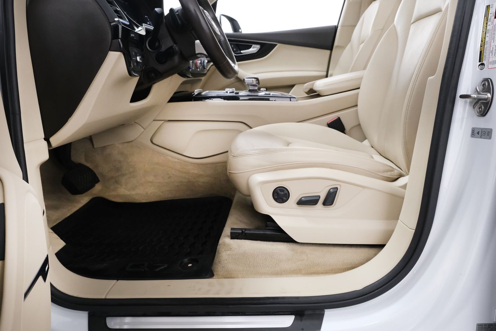 Used 2019 Glacier White Metallic Audi 55 Premium Plus image 32