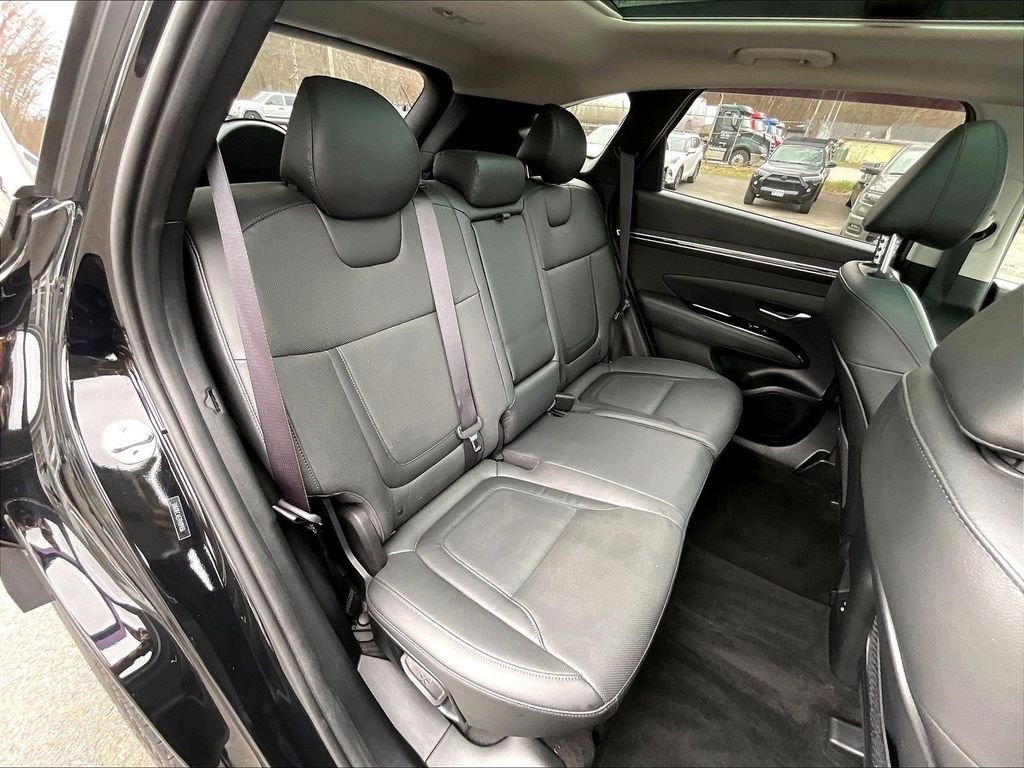 Used 2023 Black Hyundai Limited image 19