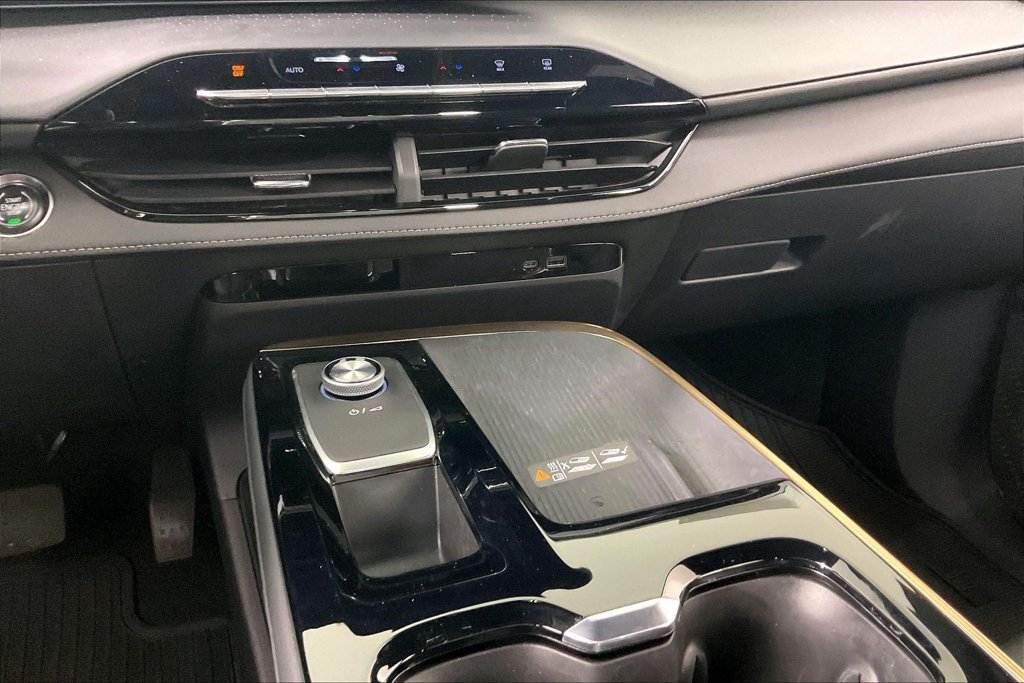 2025 Buick Enclave Avenir - Photo 8