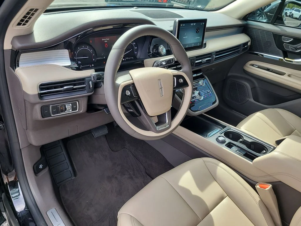 Certified Used 2022 Black Lincoln Standard image 16