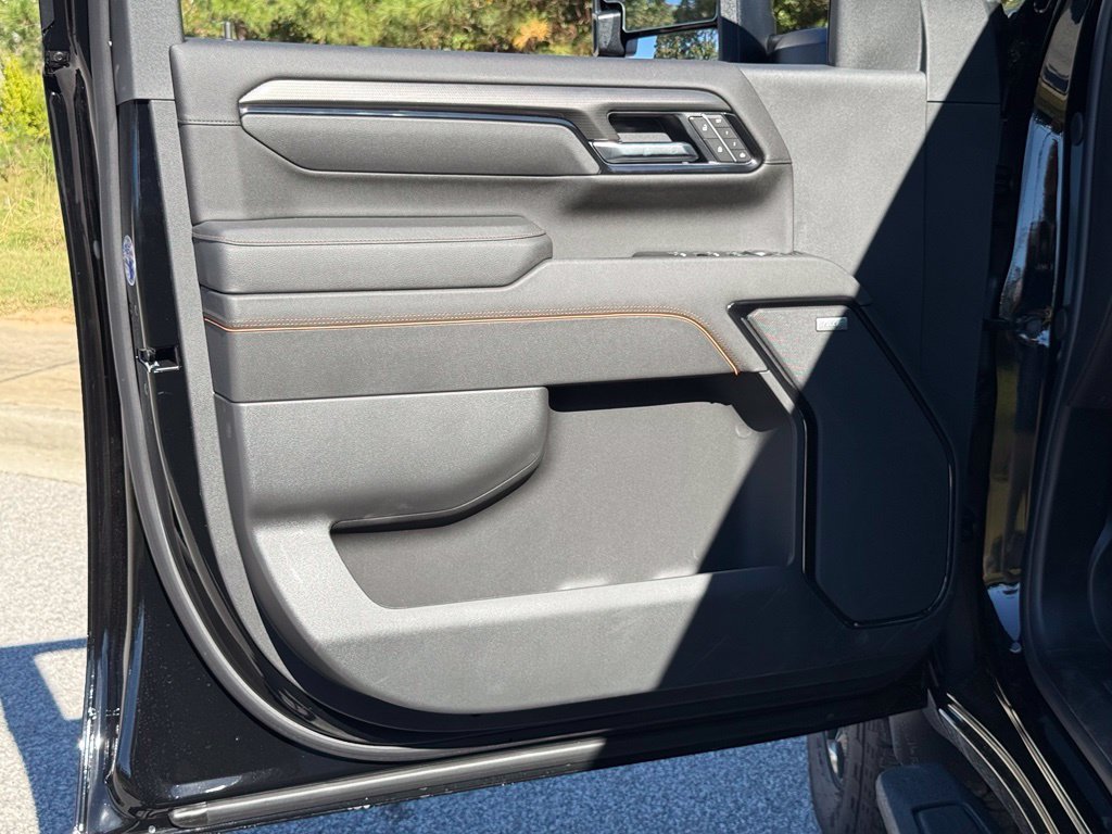 2026 GMC Sierra 2500HD AT4 - Photo 17