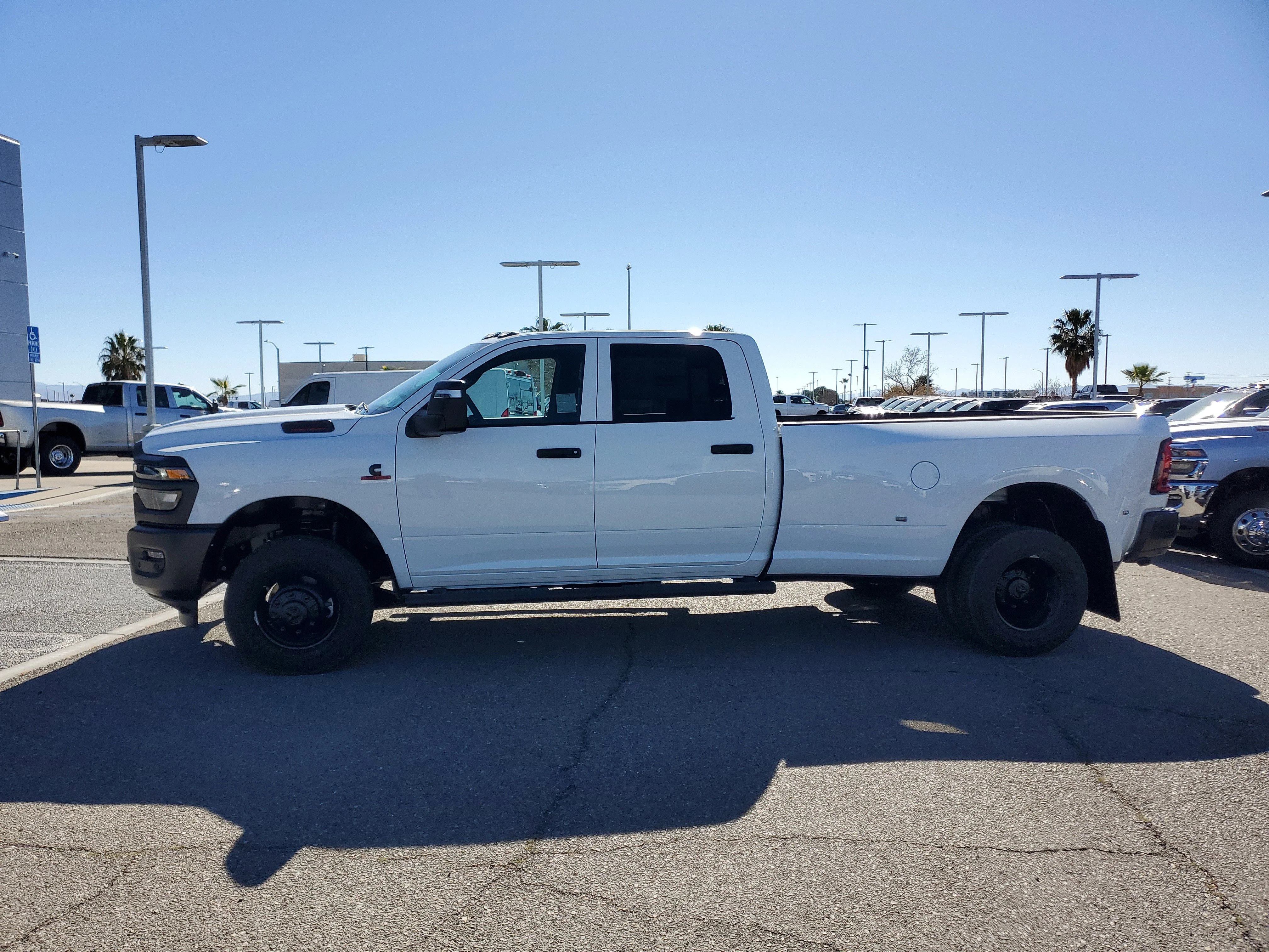 New 2026 Bright White Clear-Coat Exterior Paint RAM Tradesman image 7