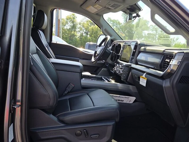 New 2026 Carbonized Gray Metallic Ford F-450® LARIAT® image 15