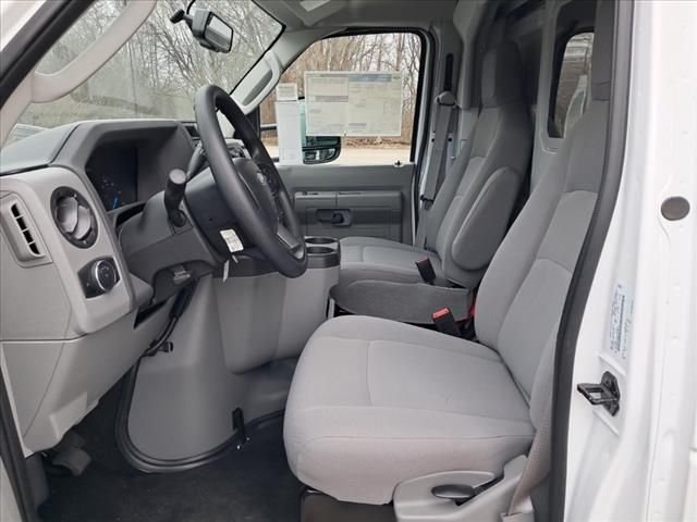 New 2025 Oxford White Ford E-350 SRW image 6