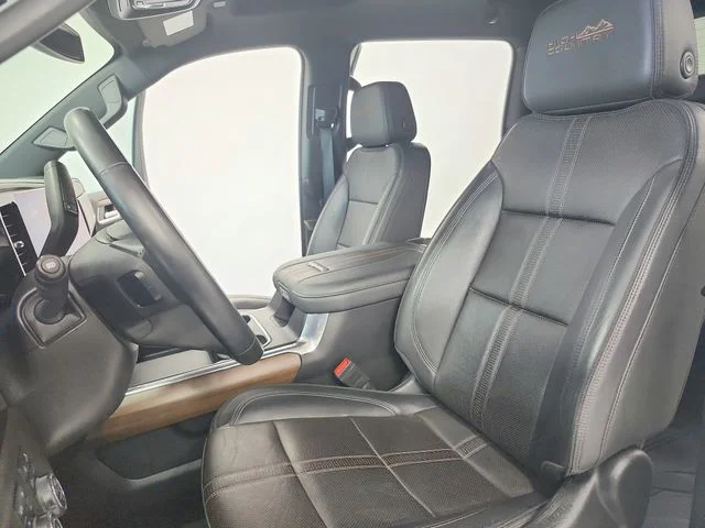 Used 2024 White Chevrolet High Country image 19
