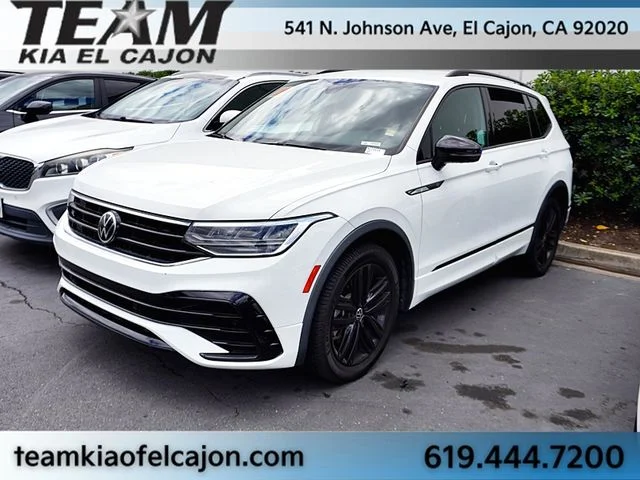 2022 Volkswagen Tiguan 2.0T SE R-Line Black's photo