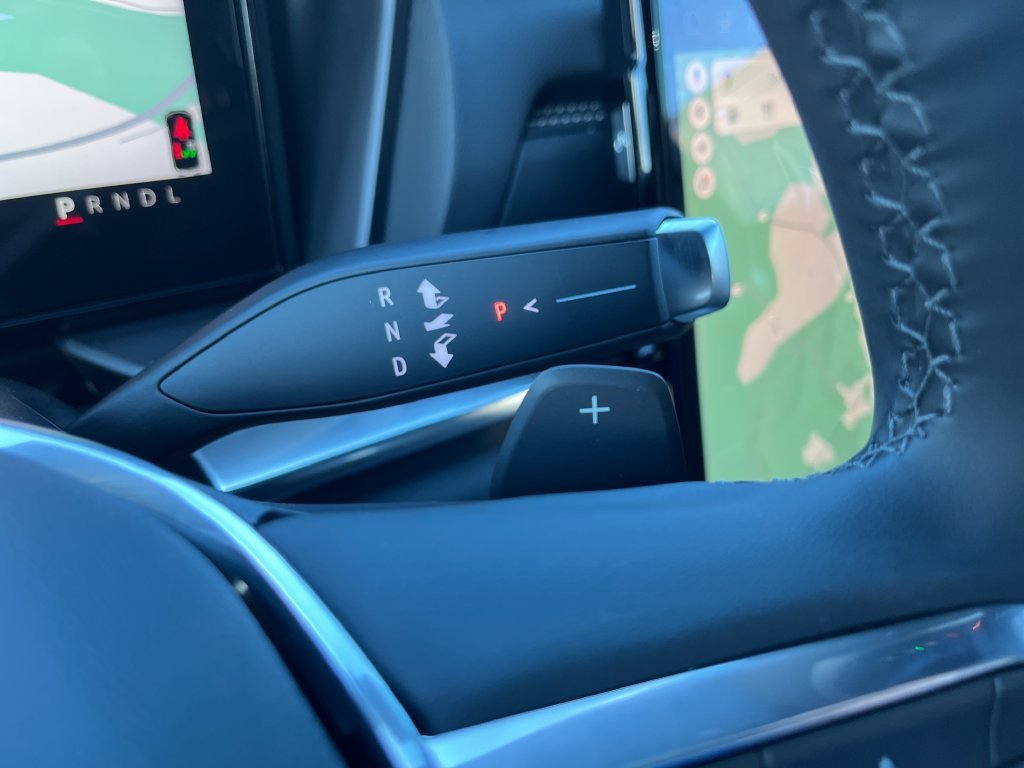 New 2027 Ebony Twilight Metallic GMC Elevation image 21