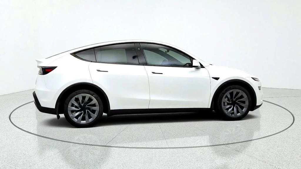 Used 2026 Pearl White Multi-Coat Tesla Long Range AWD image 4